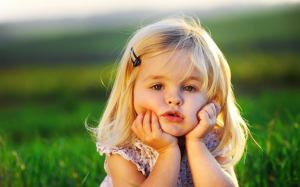 golden_hairs_little_girl_thinking-other